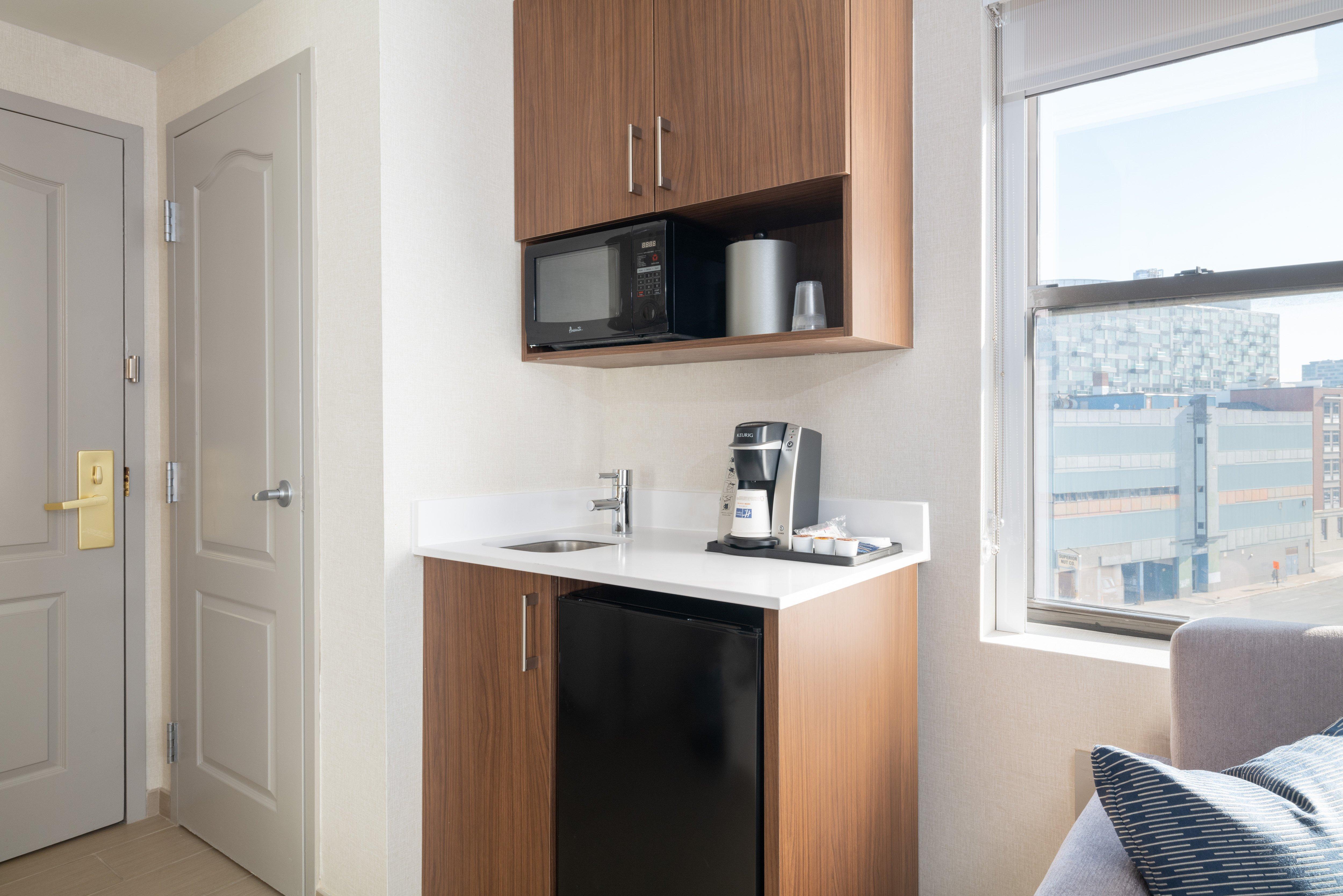 Holiday Inn Express & Suites Boston - Cambridge By Ihg Экстерьер фото