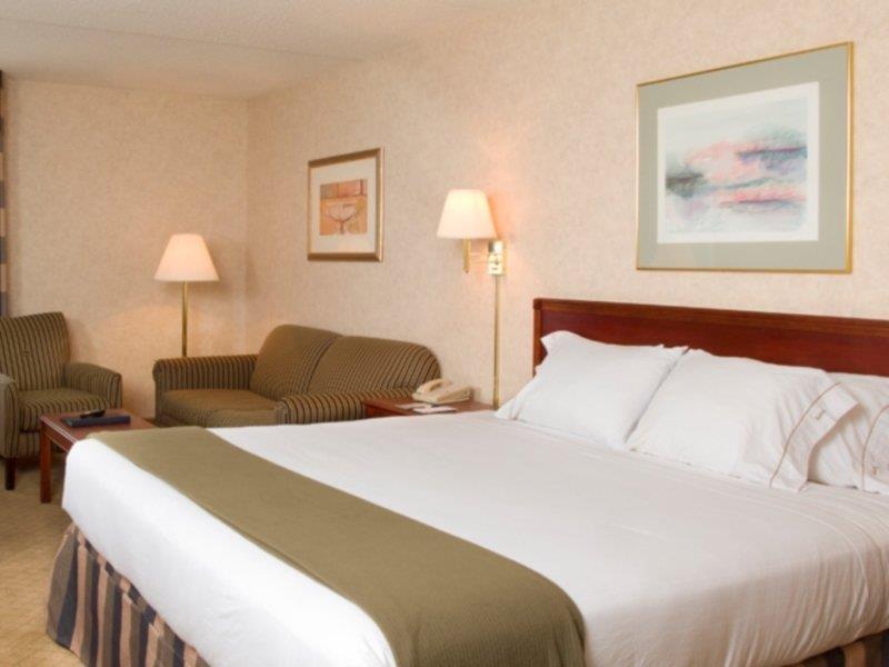 Holiday Inn Express & Suites Boston - Cambridge By Ihg Экстерьер фото