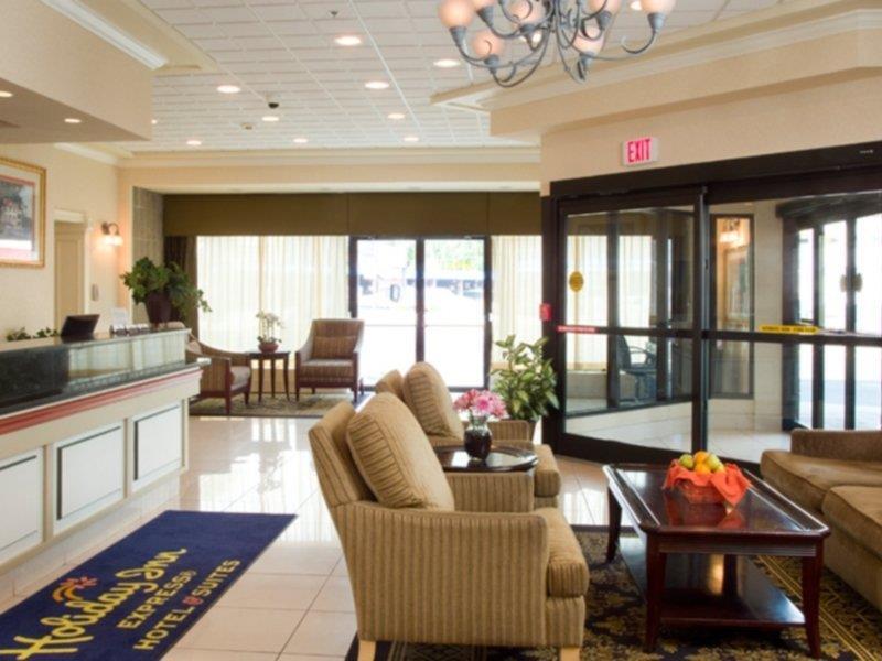 Holiday Inn Express & Suites Boston - Cambridge By Ihg Экстерьер фото