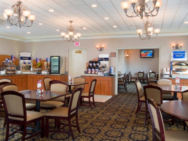 Holiday Inn Express & Suites Boston - Cambridge By Ihg Экстерьер фото